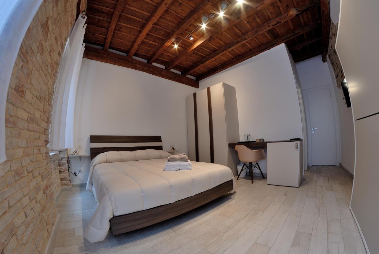 B&B Del Corso Loreto Esterno foto