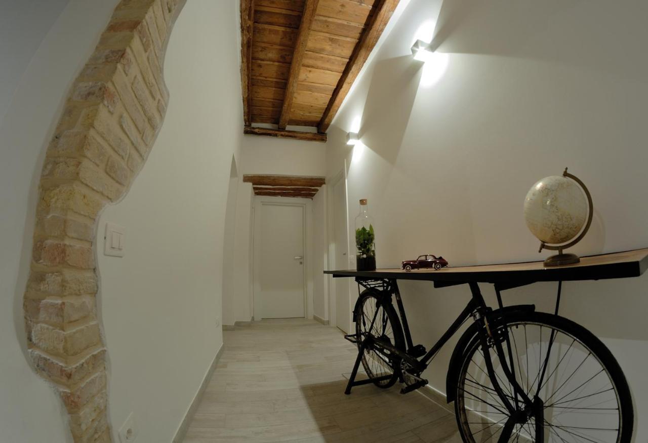 B&B Del Corso Loreto Esterno foto